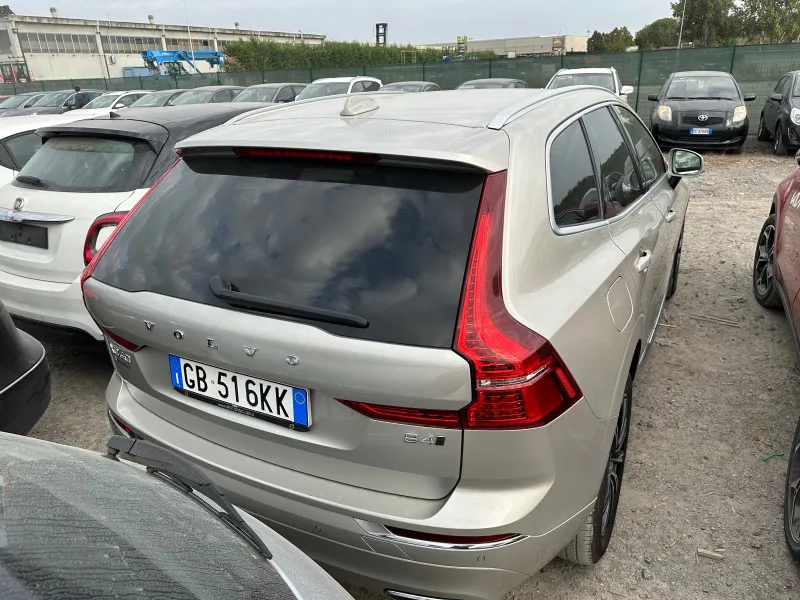 Volvo XC60 (KATO НОВА) Image 8