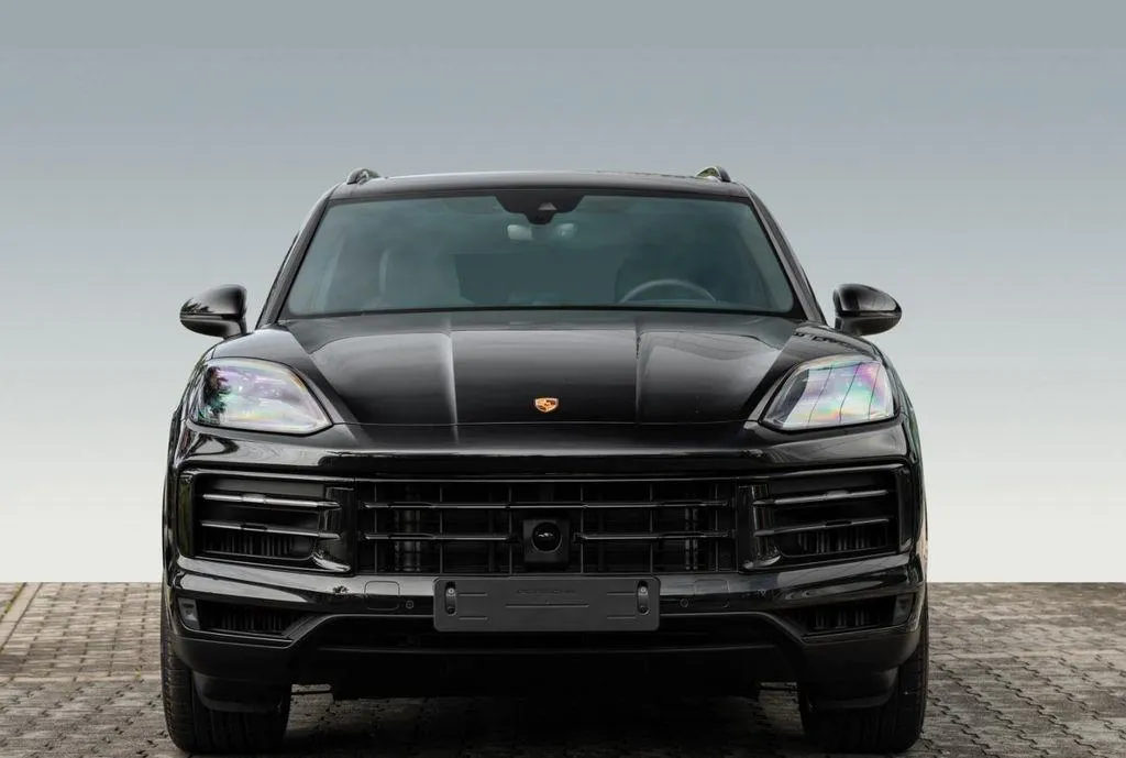 PORSCHE Cayenne 3.0 V6 Image 1